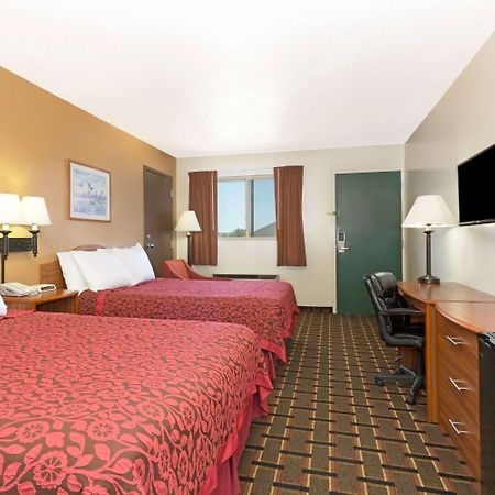 Days Inn By Wyndham Paxton Ngoại thất bức ảnh